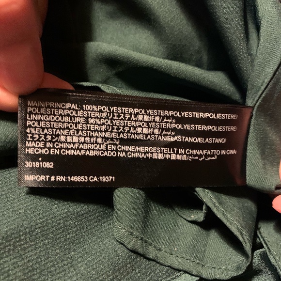 KEEPSAKE the label INFINITY SILKY RUFFLE EMERALD GREEN GOWN - Picture 9 of 12